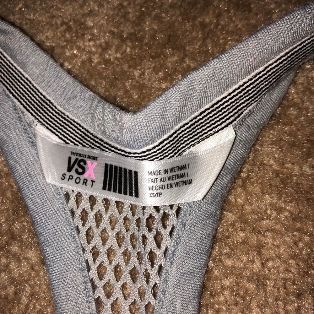 VS Workout Tank - Picture 2 of 3